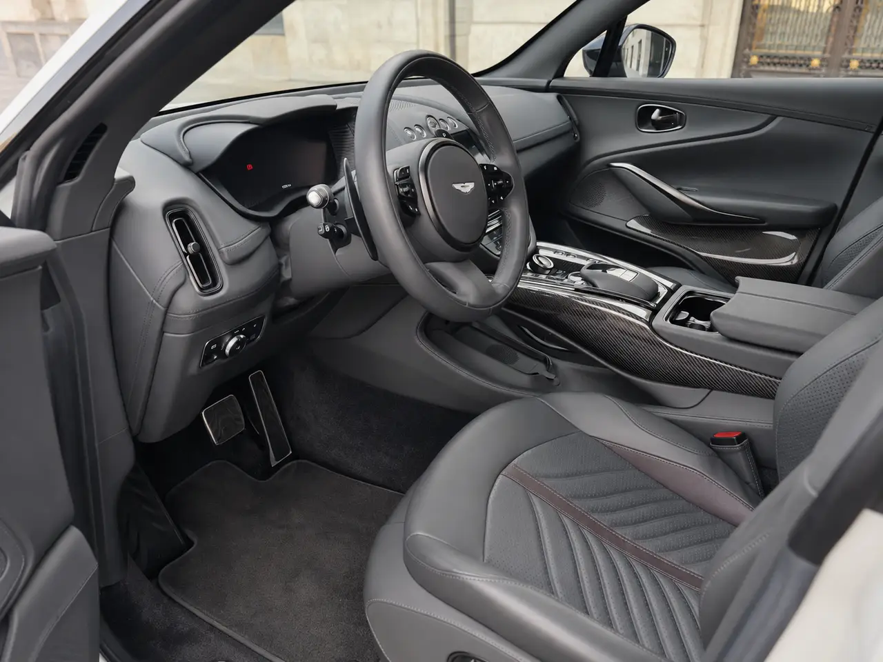 Aston Martin DBX 707 2026, interior — Barcelona Luxury Car Rental, Barcelona. The Aston Martin DBX 707 pairs 707 hp with a five-seat cabin, a combination few SUVs in…