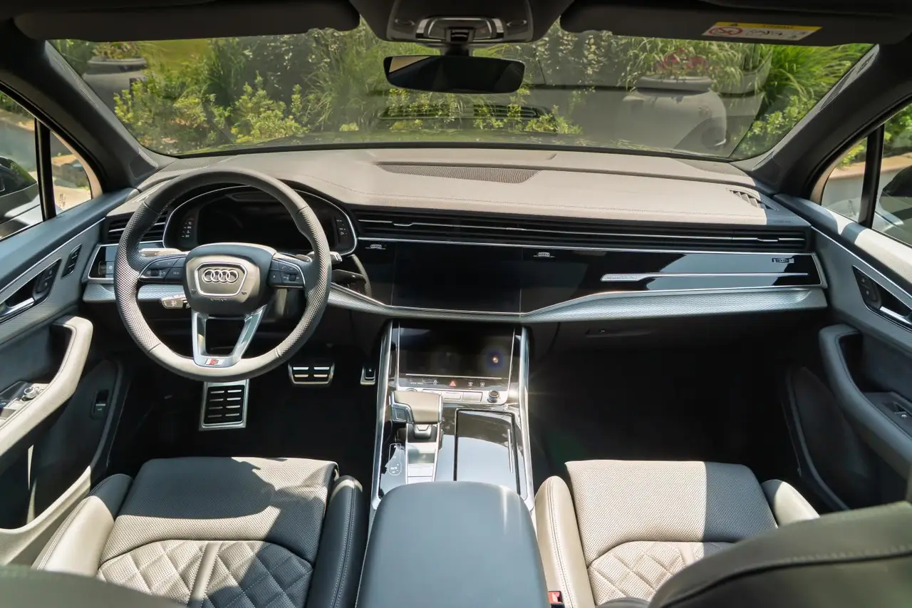 Audi Q7 50 TDI S-Line Edition 2025, exterior — Barcelona Luxury Car Rental, Barcelona. The Audi Q7 50 TDI S-Line Edition brings a different kind of presence to the fleet: a…