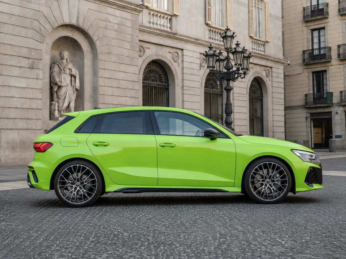 Audi RS3 Restyling 2025, front view — Barcelona Luxury Car Rental, Barcelona. The 2025 Audi RS3 Restyling carries 400 hp through a compact four-seat body, built for…