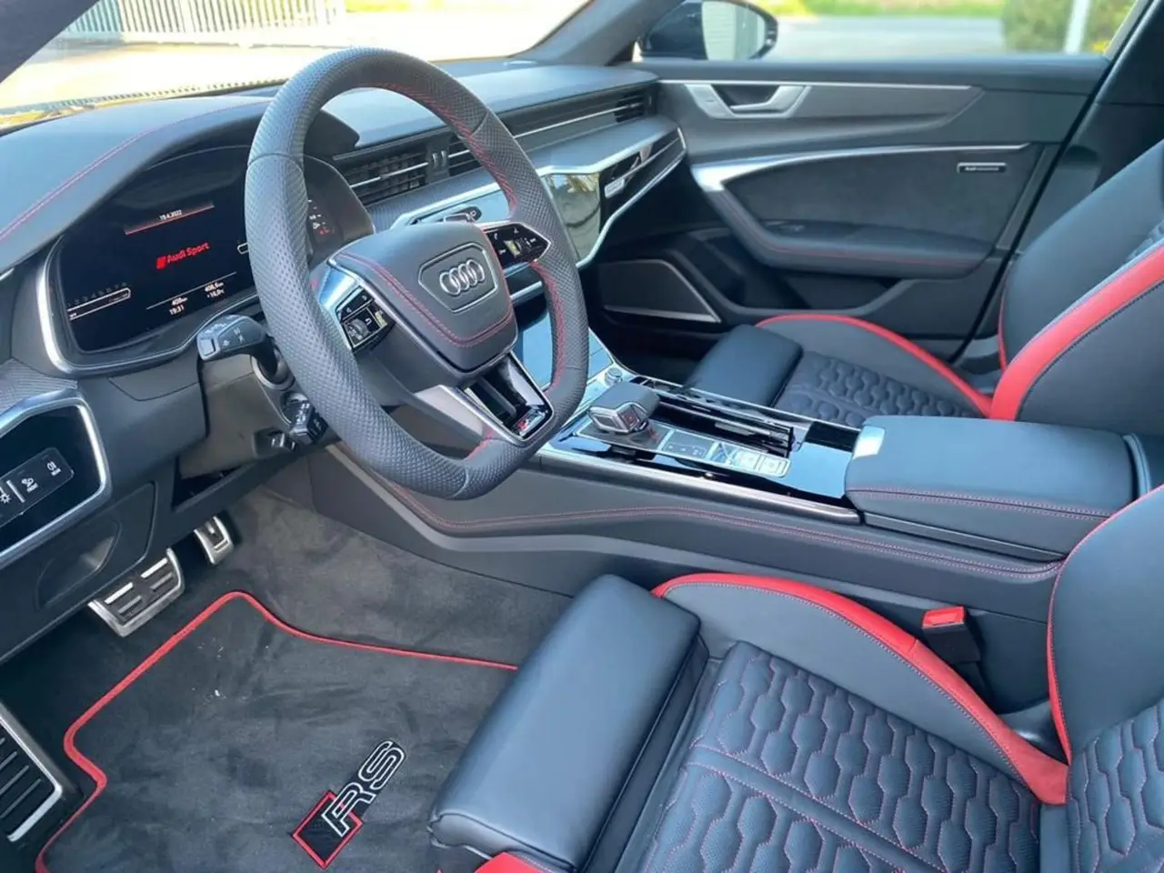 Audi RS6 2022, front view — Barcelona Luxury Car Rental, Barcelona. The 2022 Audi RS6 pairs 591 hp with a five-seat body most supercars cannot offer, giving…