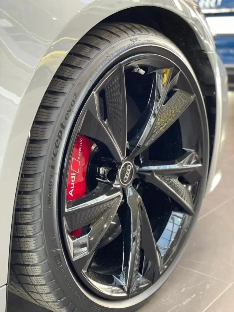 Audi RS6 Dynamic 2023, exterior — Barcelona Luxury Car Rental, Barcelona. The 2023 Audi RS6 Dynamic pairs 621 hp with a five-seat estate body, a combination that…