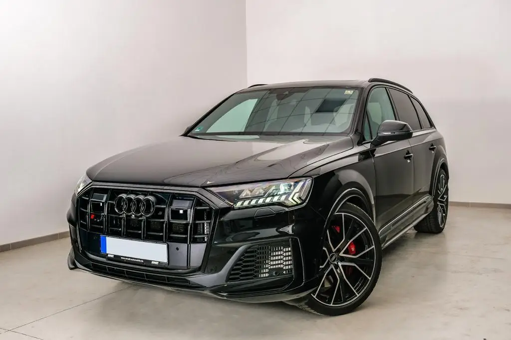 Audi SQ7 2025, interior — Barcelona Luxury Car Rental, Barcelona. The 2025 Audi SQ7 carries 507 hp through a seven-seat body, a combination that few SUVs…