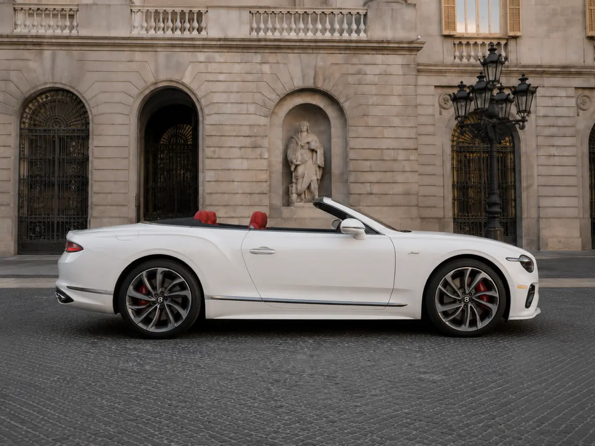 Bentley Continental GTC Speed 2025, front view — Barcelona Luxury Car Rental, Barcelona. The 2025 Bentley Continental GTC Speed is a four-seat convertible built for effortless…