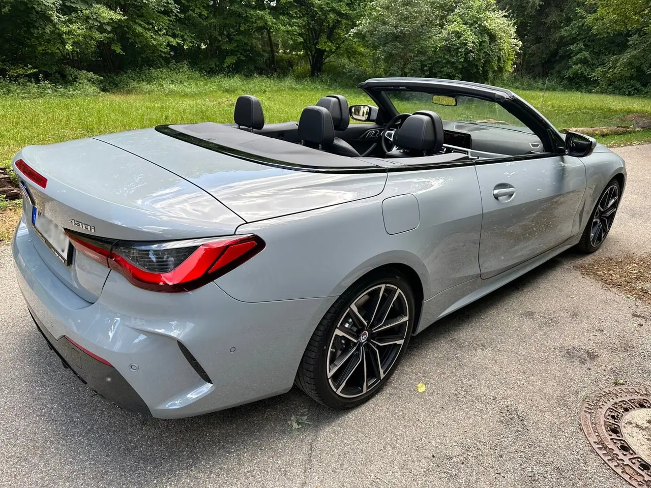 BMW 430i Cabrio 2023, exterior — Barcelona Luxury Car Rental, Barcelona. The 2023 BMW 430i Cabrio pairs a 245 hp turbocharged engine with the composure BMW's 4…