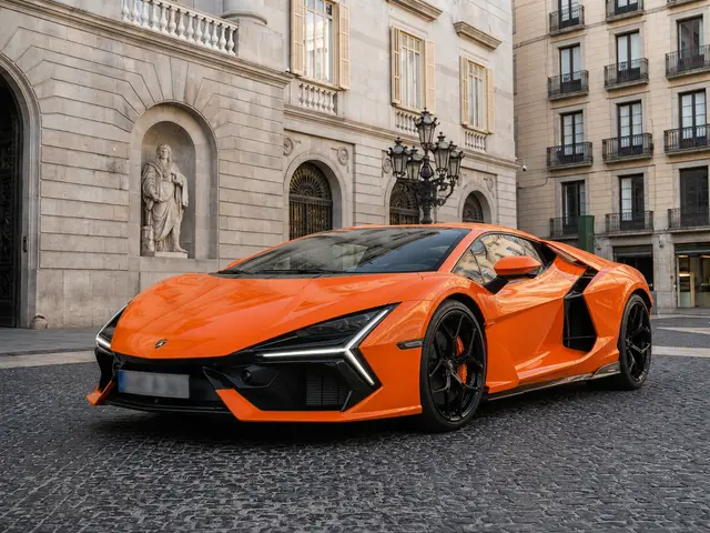 Lamborghini Revuelto 2026