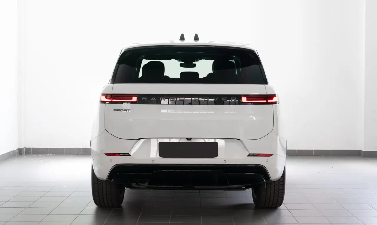 Land Rover Range Rover Sport 2025, dashboard — Barcelona Luxury Car Rental, Barcelona. The 2025 Range Rover Sport pairs a 400 hp drivetrain with the kind of composed, unhurried…