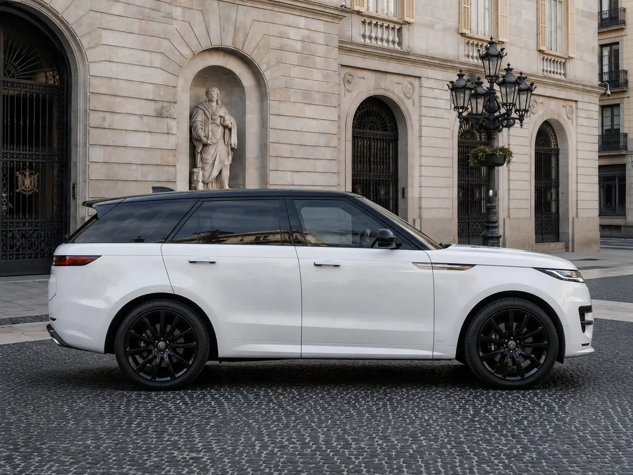 Land Rover Range Rover Sport 2025, front view — Barcelona Luxury Car Rental, Barcelona. The 2025 Range Rover Sport pairs a 400 hp drivetrain with the kind of composed, unhurried…