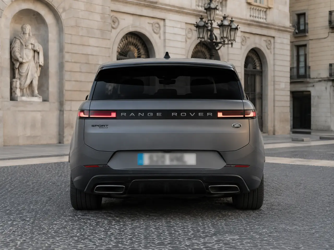 Land Rover Range Rover Sport Dynamic SE 2025, rear view — Barcelona Luxury Car Rental, Barcelona. The 2025 Range Rover Sport Dynamic SE carries its 360 hp with the composed, unhurried…