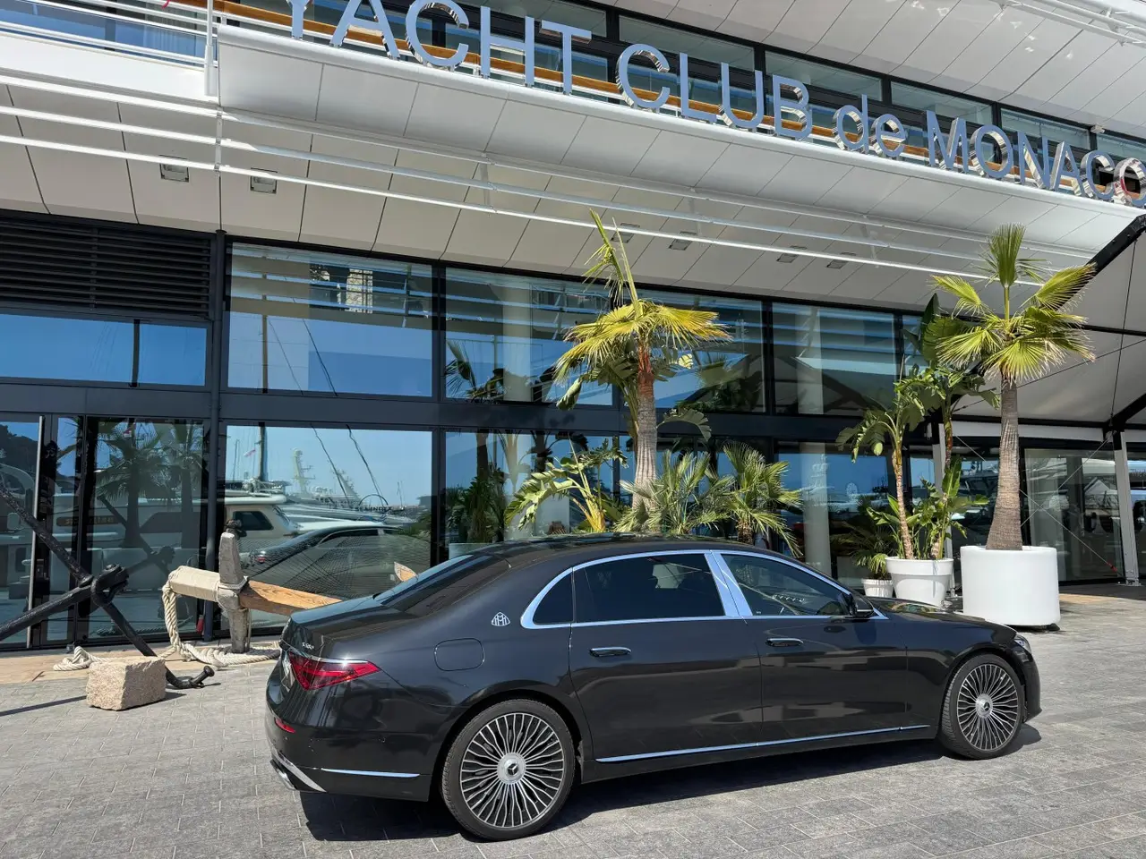 Maybach S580 2023, front view — Barcelona Luxury Car Rental, Barcelona. The 2023 Maybach S580 is not built to be driven hard; it is built to arrive well. Its 503…