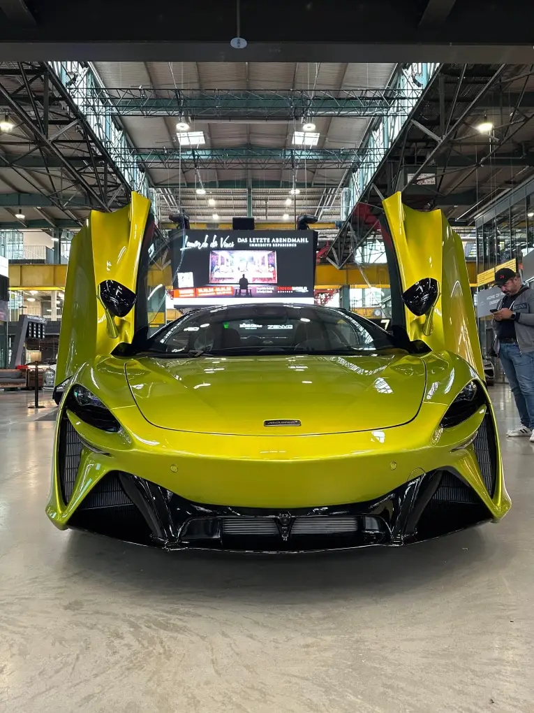 McLaren Artura Spider 2024, exterior — Barcelona Luxury Car Rental, Barcelona. The McLaren Artura Spider pairs a hybrid V6 with 671 hp in a chassis built for precision…