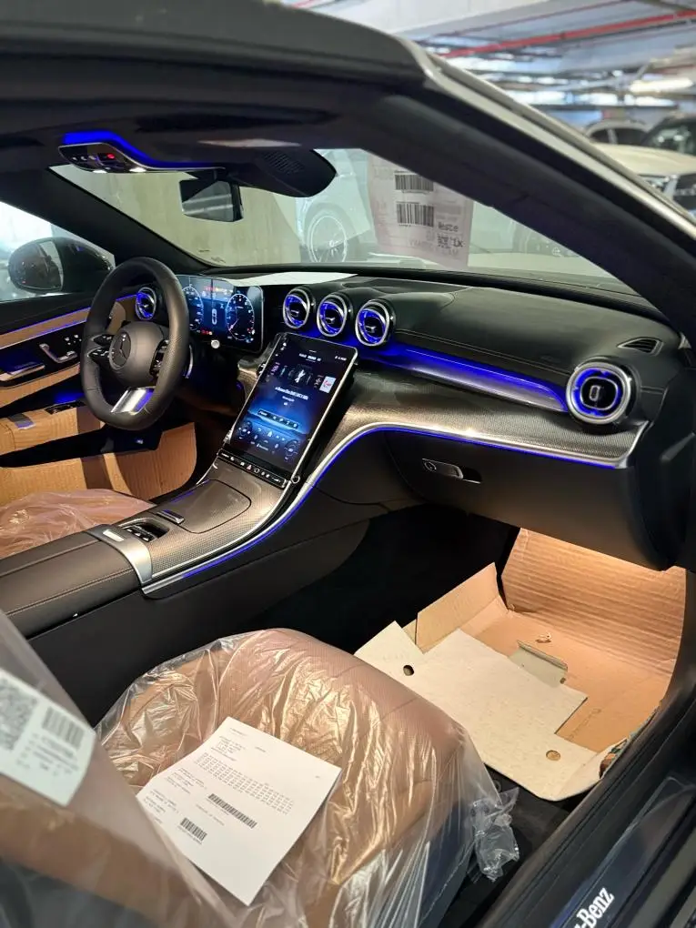 Mercedes Benz CLE 300 Cabriolet AMG Premium 2025, exterior — Barcelona Luxury Car Rental, Barcelona. The 2025 Mercedes-Benz CLE 300 Cabriolet AMG Premium pairs 258 hp with the calm,…