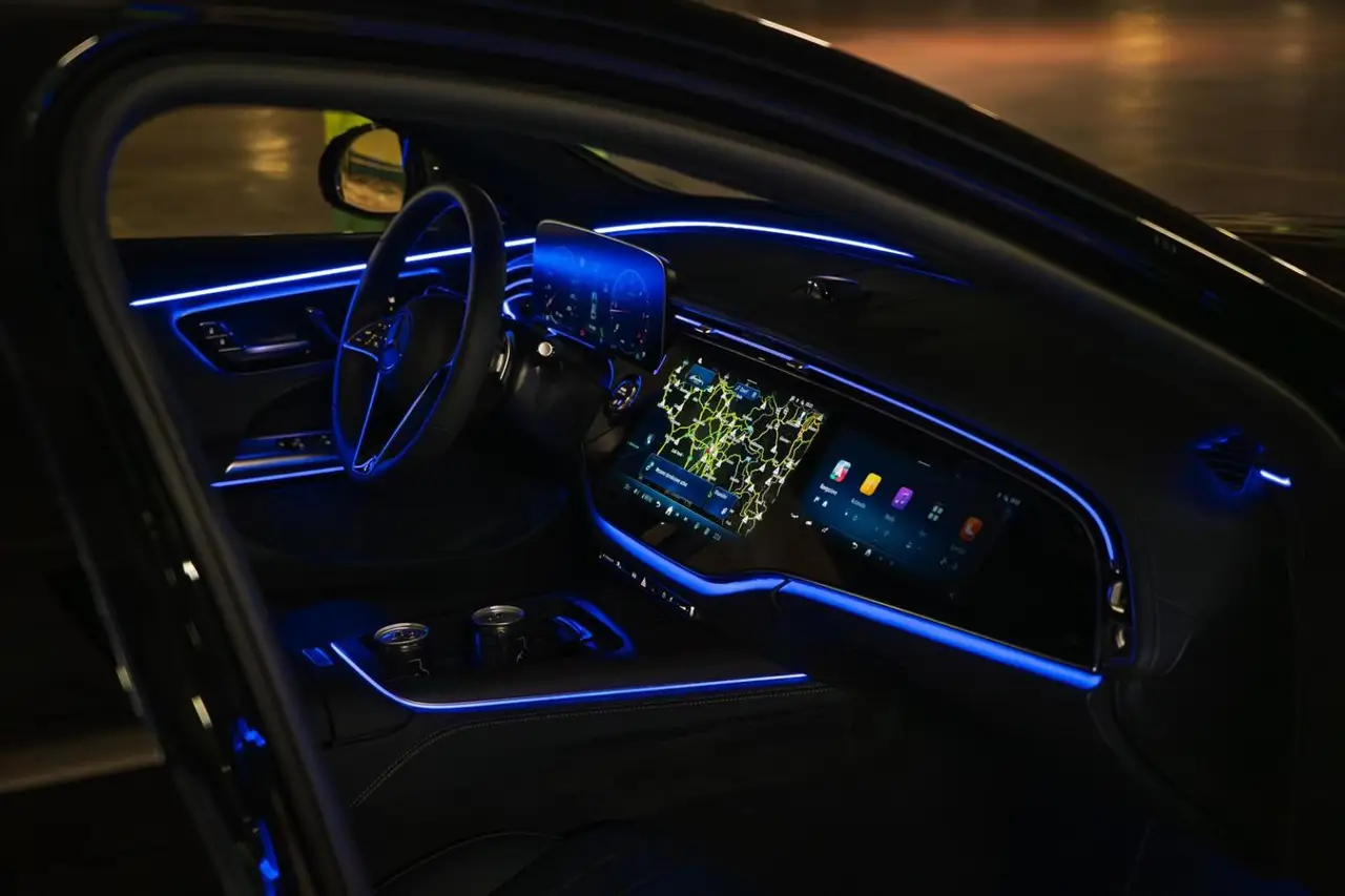 Mercedes Benz E-klasse 220d Premium Plus 2026, dashboard — Barcelona Luxury Car Rental, Barcelona. The 2026 Mercedes-Benz E-Klasse 220d Premium Plus is built for composure rather than…