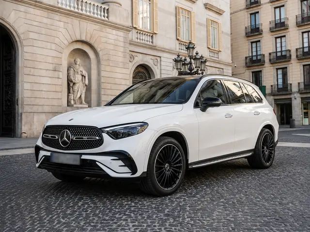 Mercedes Benz GLC 2025 — Barcelona Luxury Car Rental, Barcelona