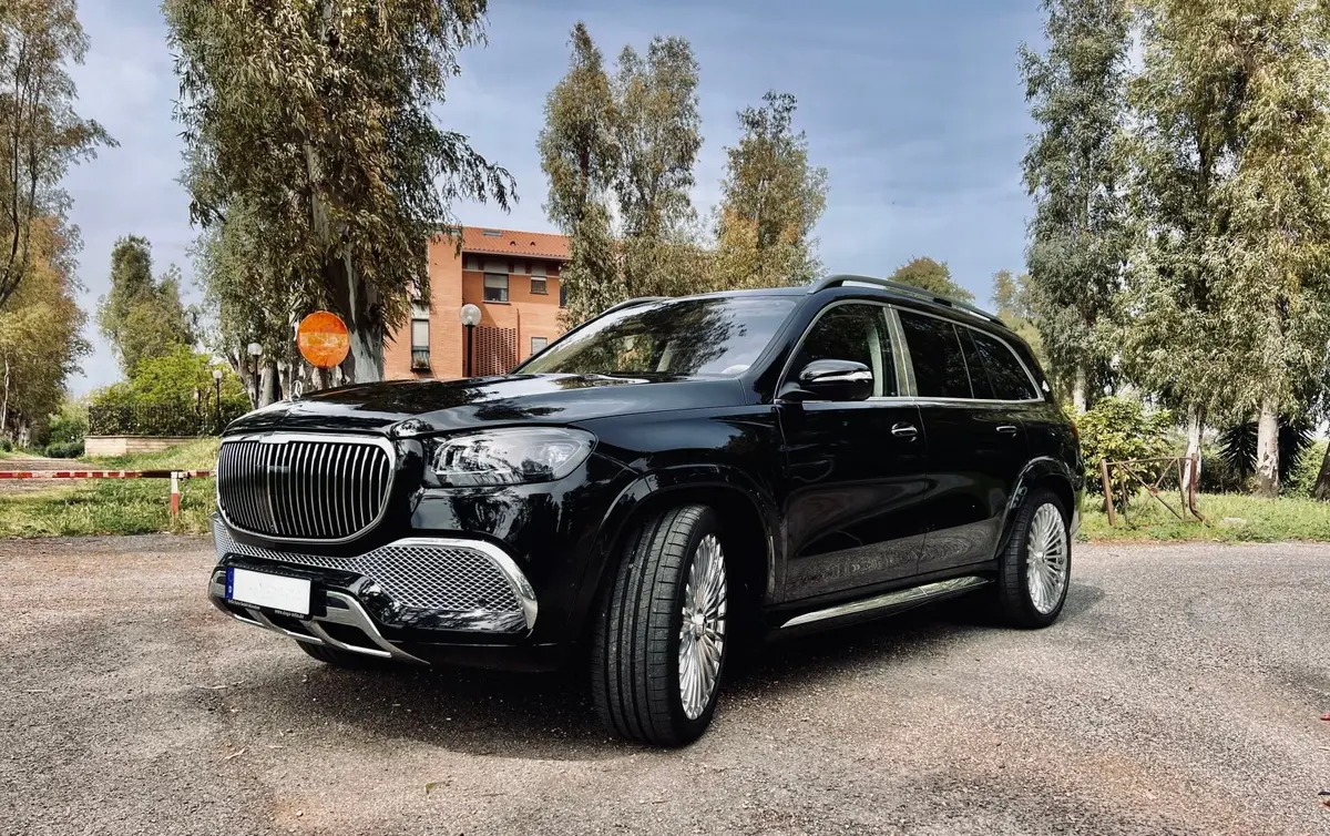 Mercedes Benz GLS Maybach 2022