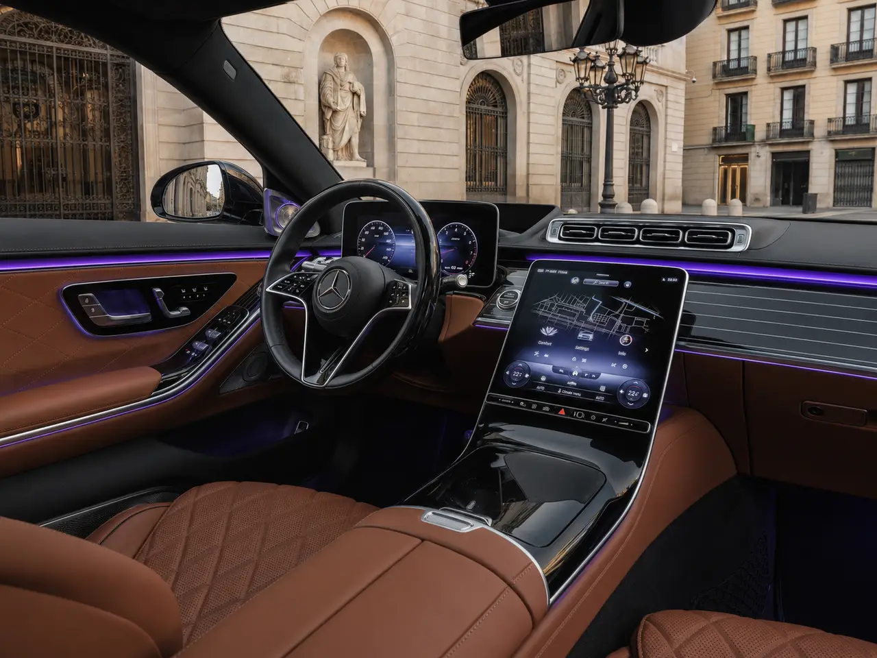 Mercedes Benz S-klasse S400 Long 4-Matic 2023, interior — Barcelona Luxury Car Rental, Barcelona. El Mercedes-Benz Clase S S400 Long 4-Matic de 2023 es la versión de batalla larga de la…