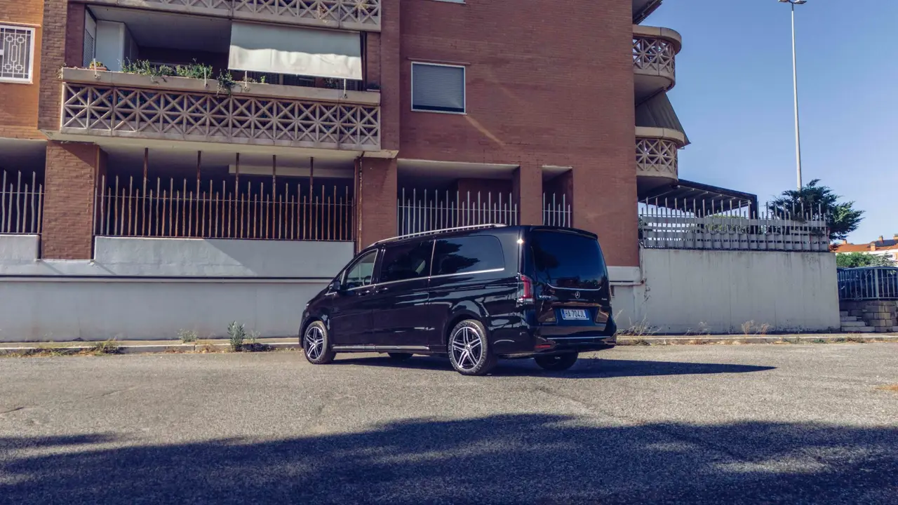 Mercedes Benz V300 4x4 XL VIP (Captain, 7 seat) 2025, interior — Barcelona Luxury Car Rental, Barcelona. The 2025 Mercedes Benz V300 4x4 XL VIP is built for moving people, not making a scene.…