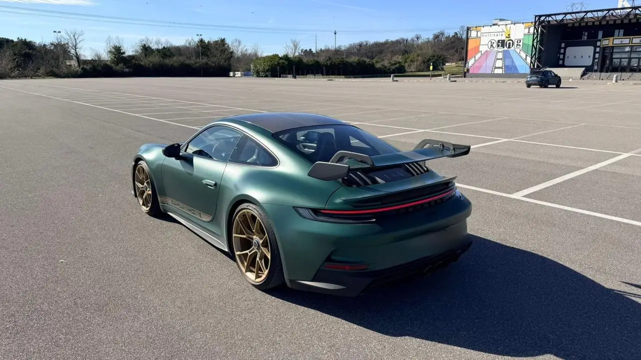 Porsche 911 GT3 2026, front view — Barcelona Luxury Car Rental, Barcelona. The 2026 Porsche 911 GT3 is built for drivers who want feedback, not just speed. With 510…