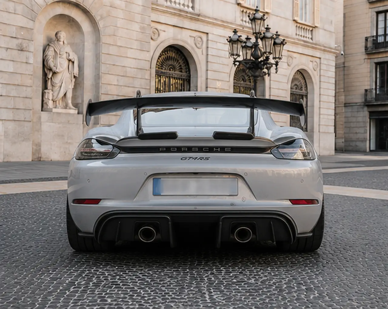 Porsche GT4 RS 2024, rear view — Barcelona Luxury Car Rental, Barcelona. The 2024 Porsche GT4 RS is built around one idea: a naturally aspirated engine and a…