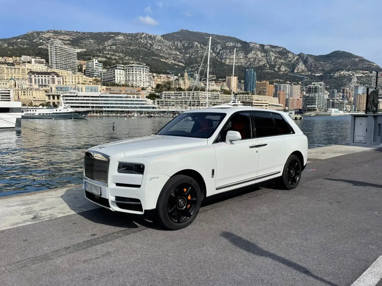Rolls-Royce Cullinan 2022, rear view — Barcelona Luxury Car Rental, Barcelona. The 2022 Rolls-Royce Cullinan sits apart from the rest of a luxury SUV segment by…