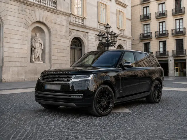 Rover Range Rover Autobiography D350 7s 2025 — Barcelona Luxury Car Rental, Barcelona