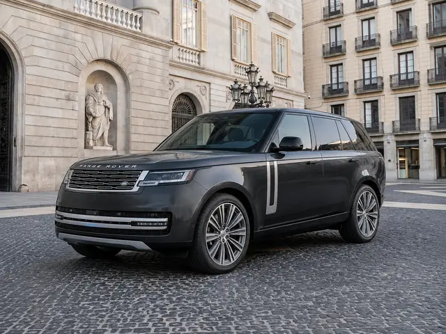 Rover Range Rover Autobiography P530 2026 — Barcelona Luxury Car Rental, Barcelona